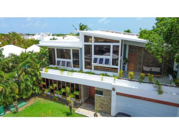 Gorgeous 4-bedroom Villa In Prestigious Pc Village