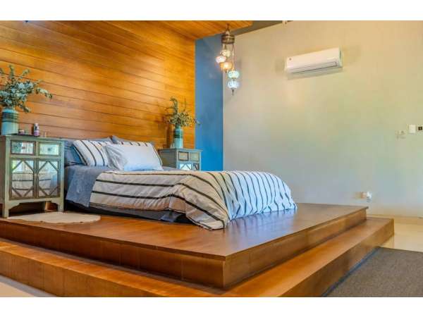 Gorgeous 4-bedroom Villa In Prestigious Pc Village