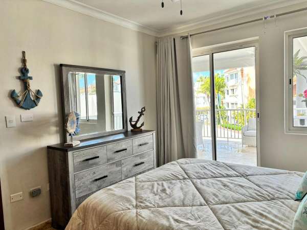 Beachfront 2-bedroom Condo