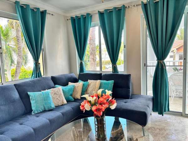 Beachfront 2-bedroom Condo