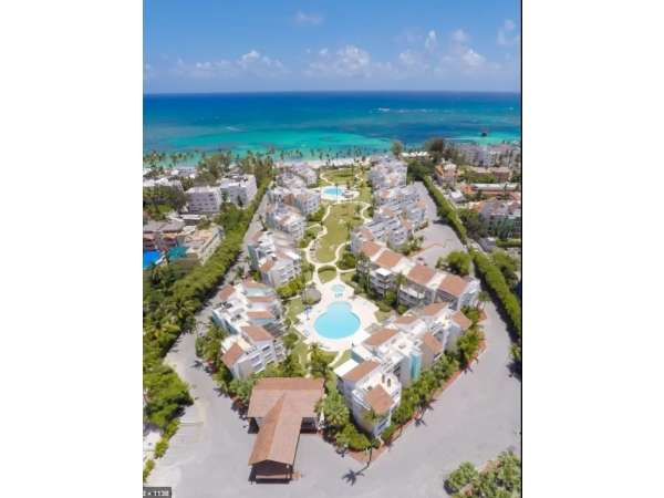 Beachfront 2-bedroom Condo