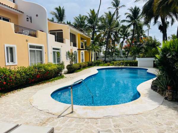 Life’s Better At The Top €“ Penthouse Steps To