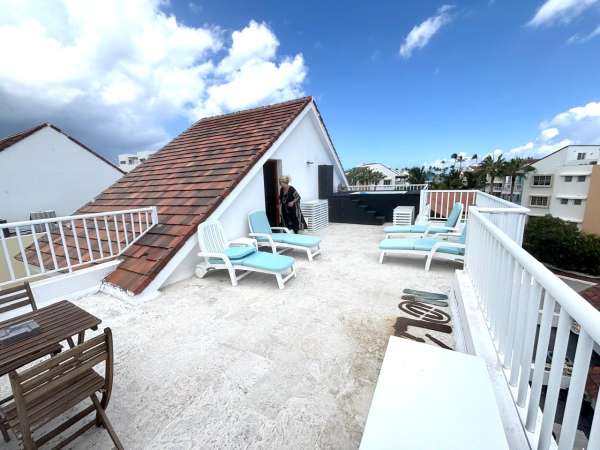 Luxury Penthouse In Playa Turquesa ~ Complete With