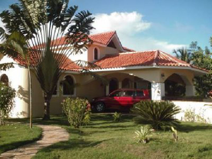 Comfortable Family Villa In The Hills, Just A Short Distance To